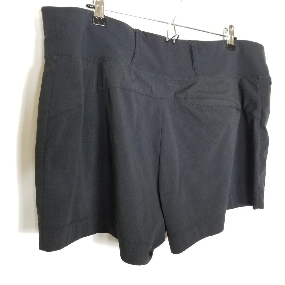 Athleta Trekkie North Shorts Women Sz 18 Black Athletic Pull On Gym Walking‎